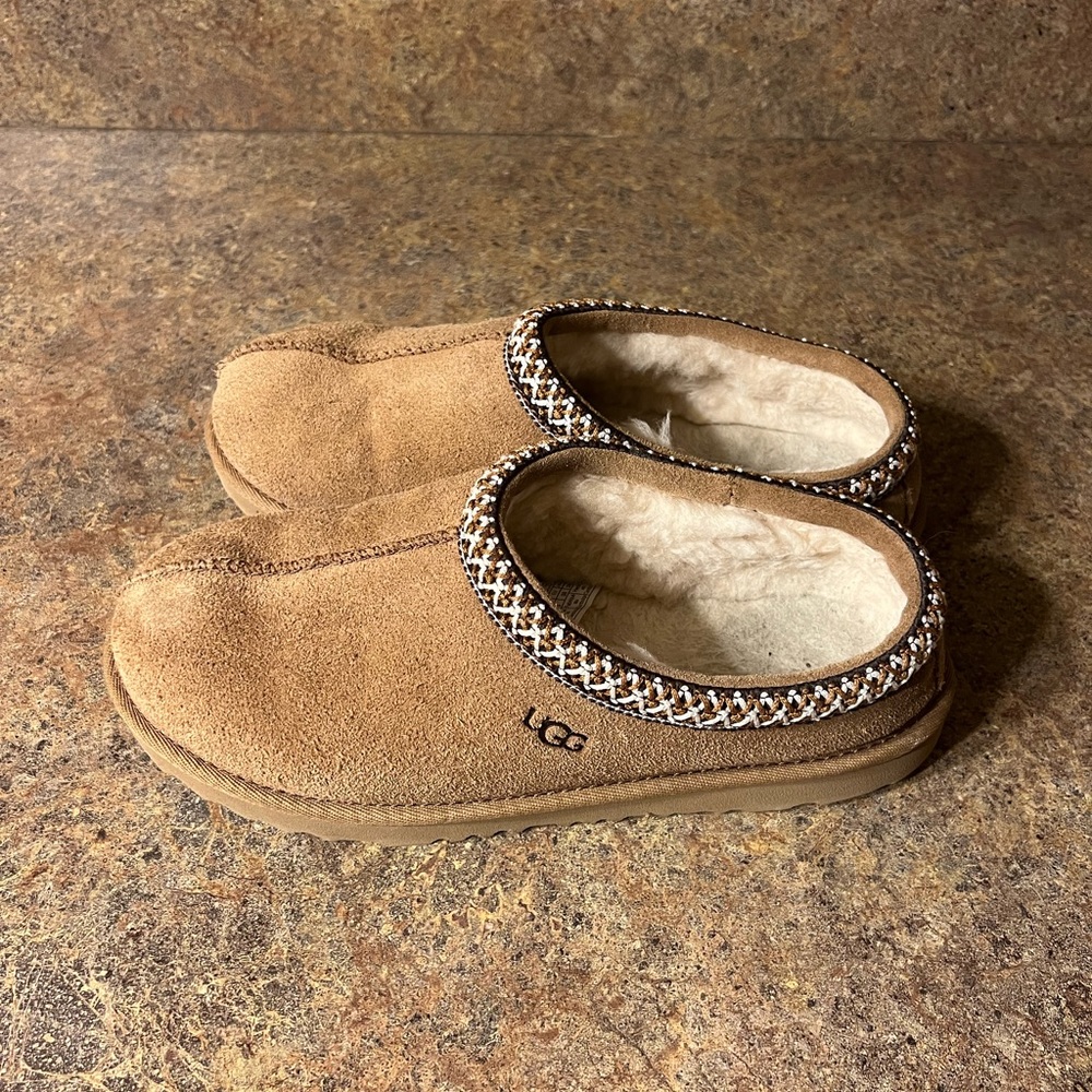 Ugg tazz